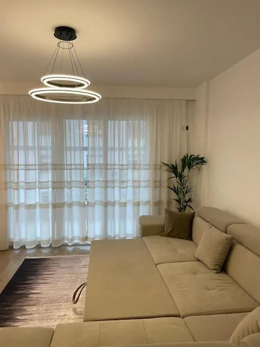 Luxury Apartment Next To Us Embassy Tirana