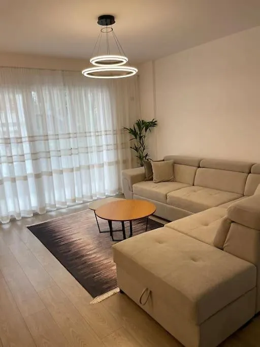 Luxury Apartment Next To Us Embassy Tirana